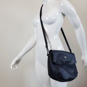 Vintage 80's Sarne Navy Purse